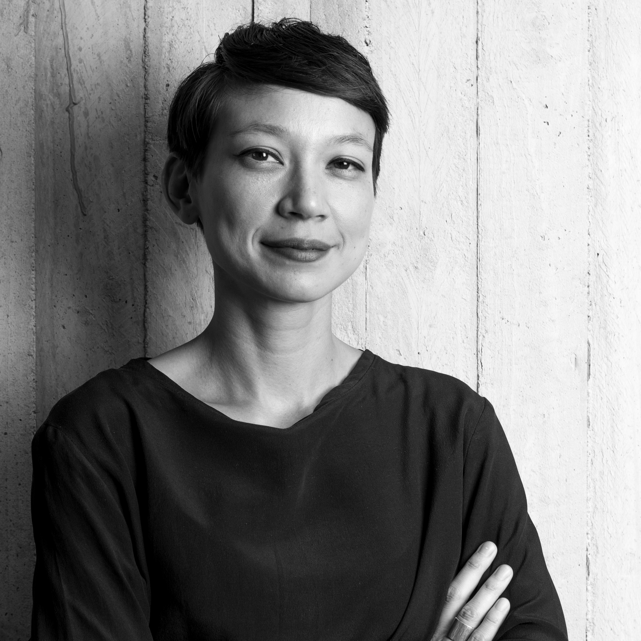 August 2018 I AM WOMAN Isabelle Toland, Co-Director Aileen Sage Architects An interview series dedicated to celebrating the achievement of our fellow business women. This month, we are excited to welcome Isabelle Toland. We speak with Isabelle about founding her studio in Sydney and the things she has learnt along the way. Plus we get the inside scoop on the Venice Biennale. Be inspired by Isabelle's stories with KFive+Kinnarps.