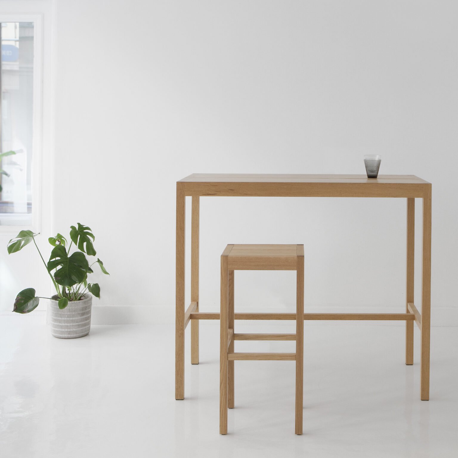 SEMINAR KVBJ1 BAR STOOL