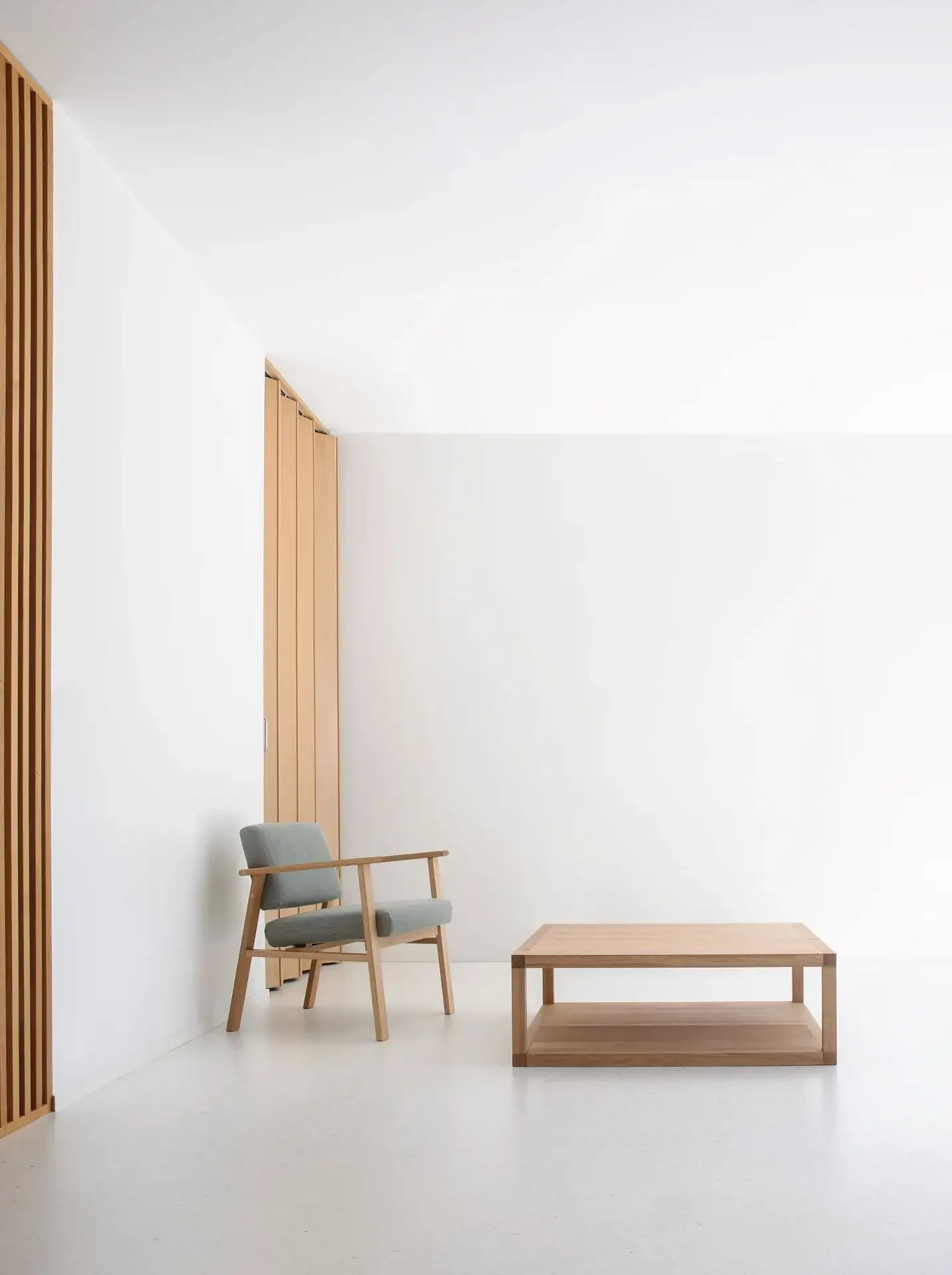 nikari-john-pawson-frame-low-oak-coffee-table-44-interior2.webp