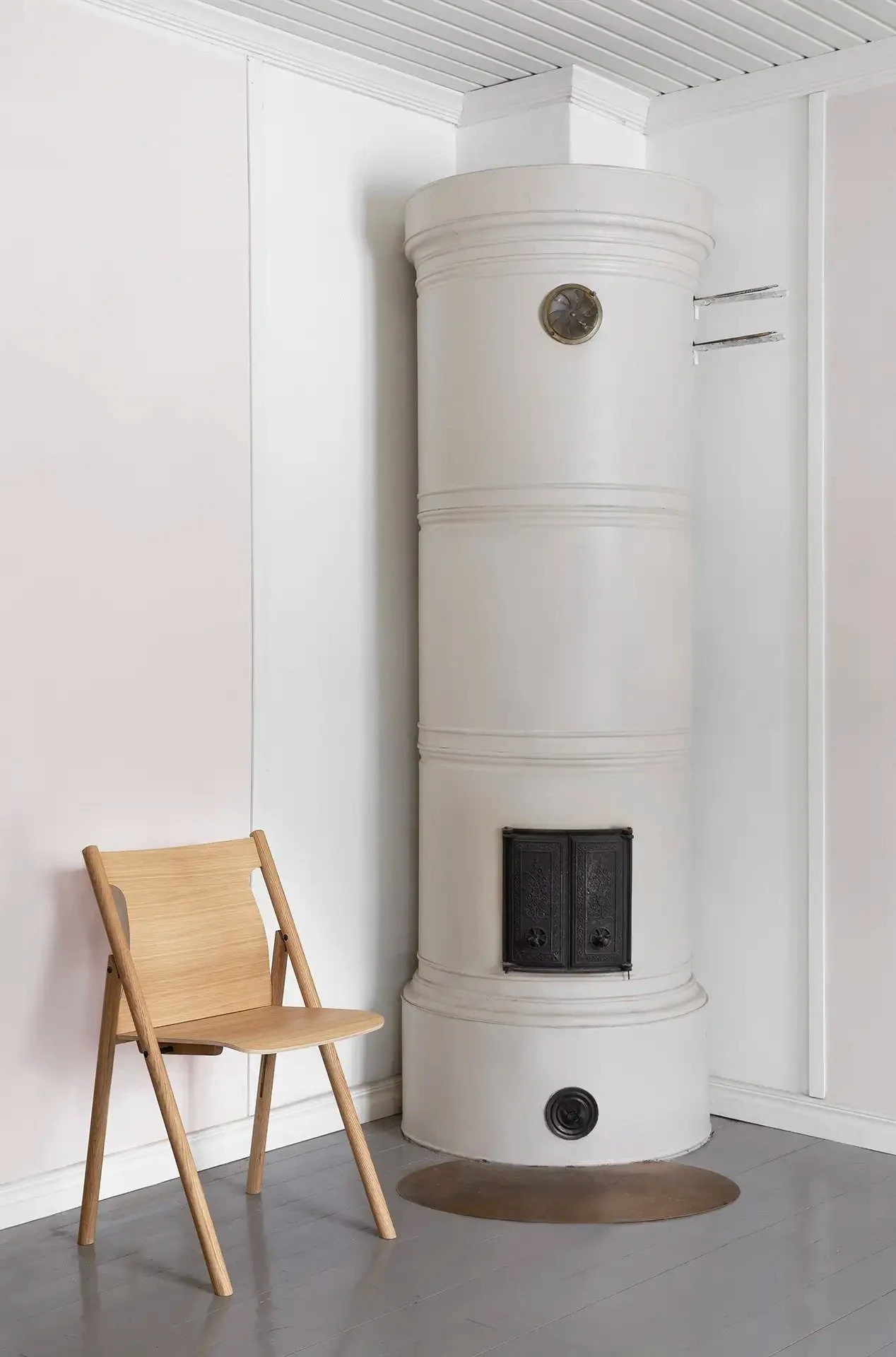 NIKARI-FANEERI-Jonas-Forsman-oak (1).jpg