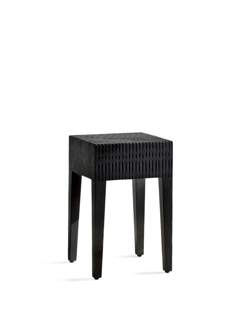 quiet-stool-maple-black-woodgrai.jpg