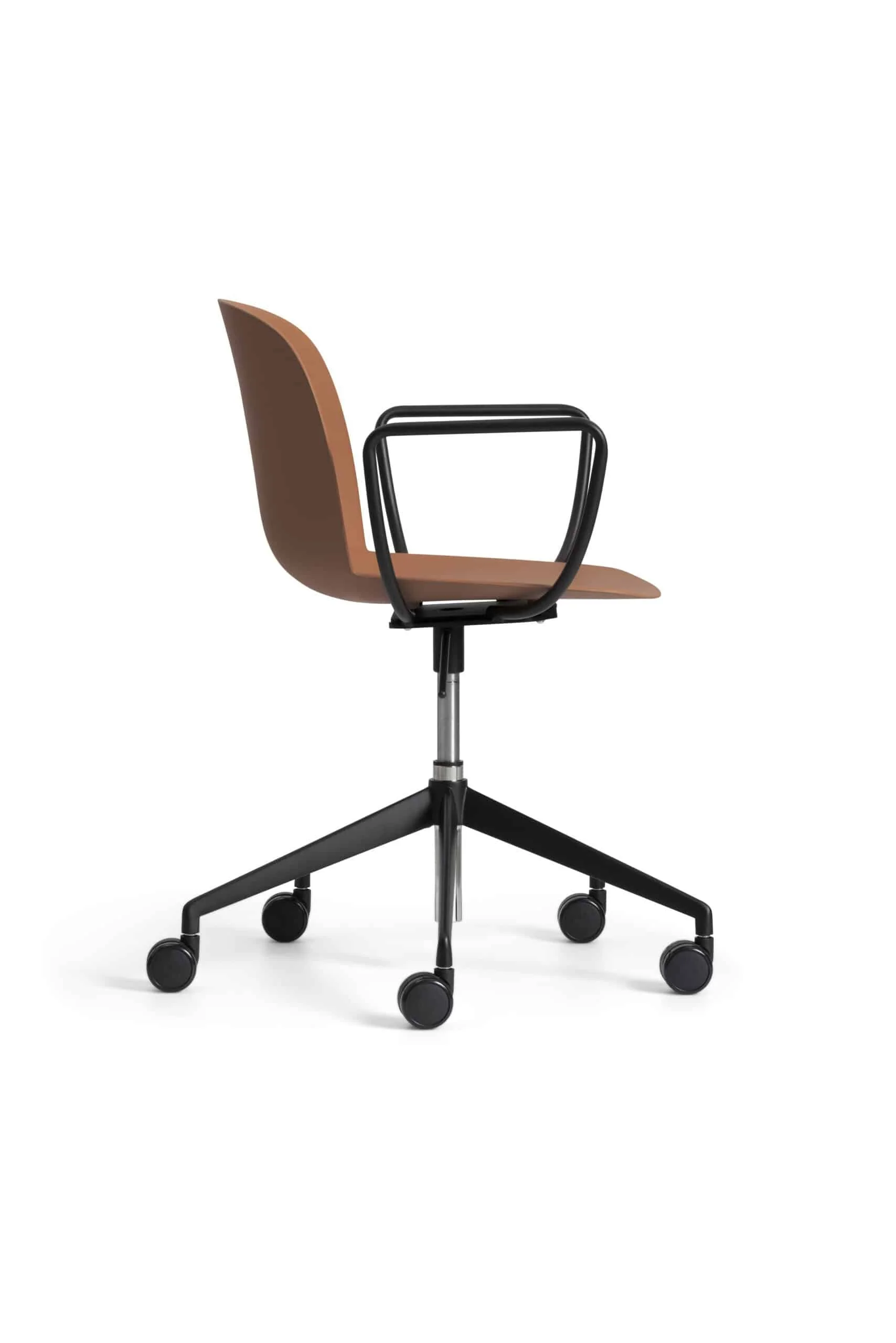 R0890_Plose-5-star-swivel-with-castors-and-with-armrests_191-scaled.jpg