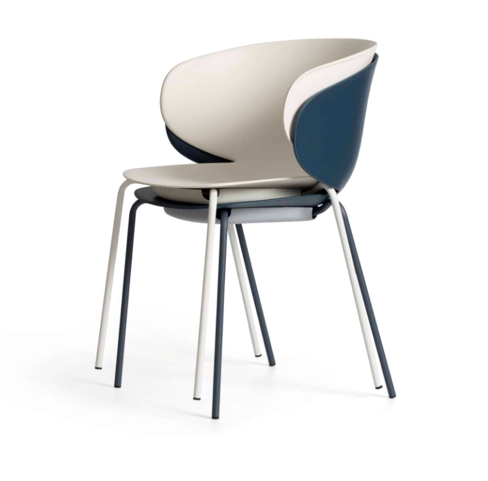 Plose+ Armchair 4 legs 