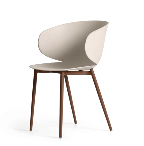 Plose+ 4 tapered legs Armchair