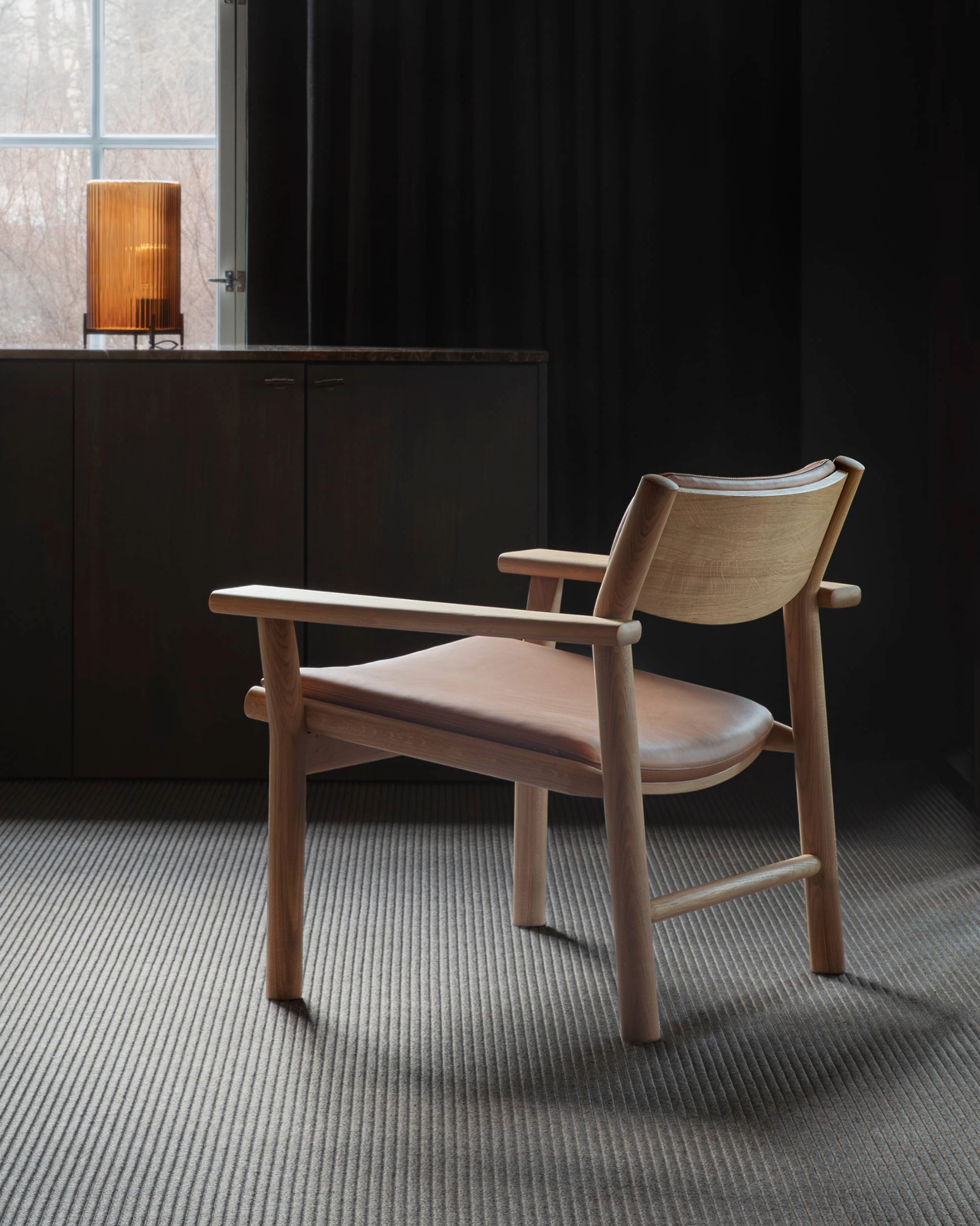 Akademia Lounge Chair | Nikari