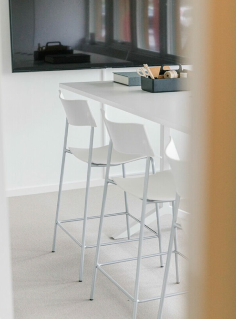 Campus Air Stool 