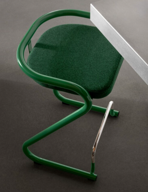 S70 - 3 Stool 