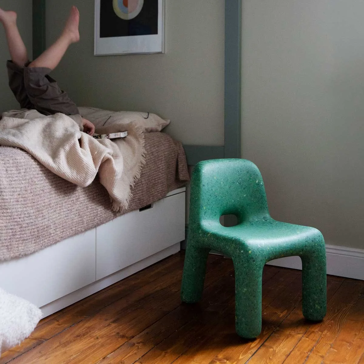 ecoBirdy_CharlieChairForest_LR_WEB_2.jpg
