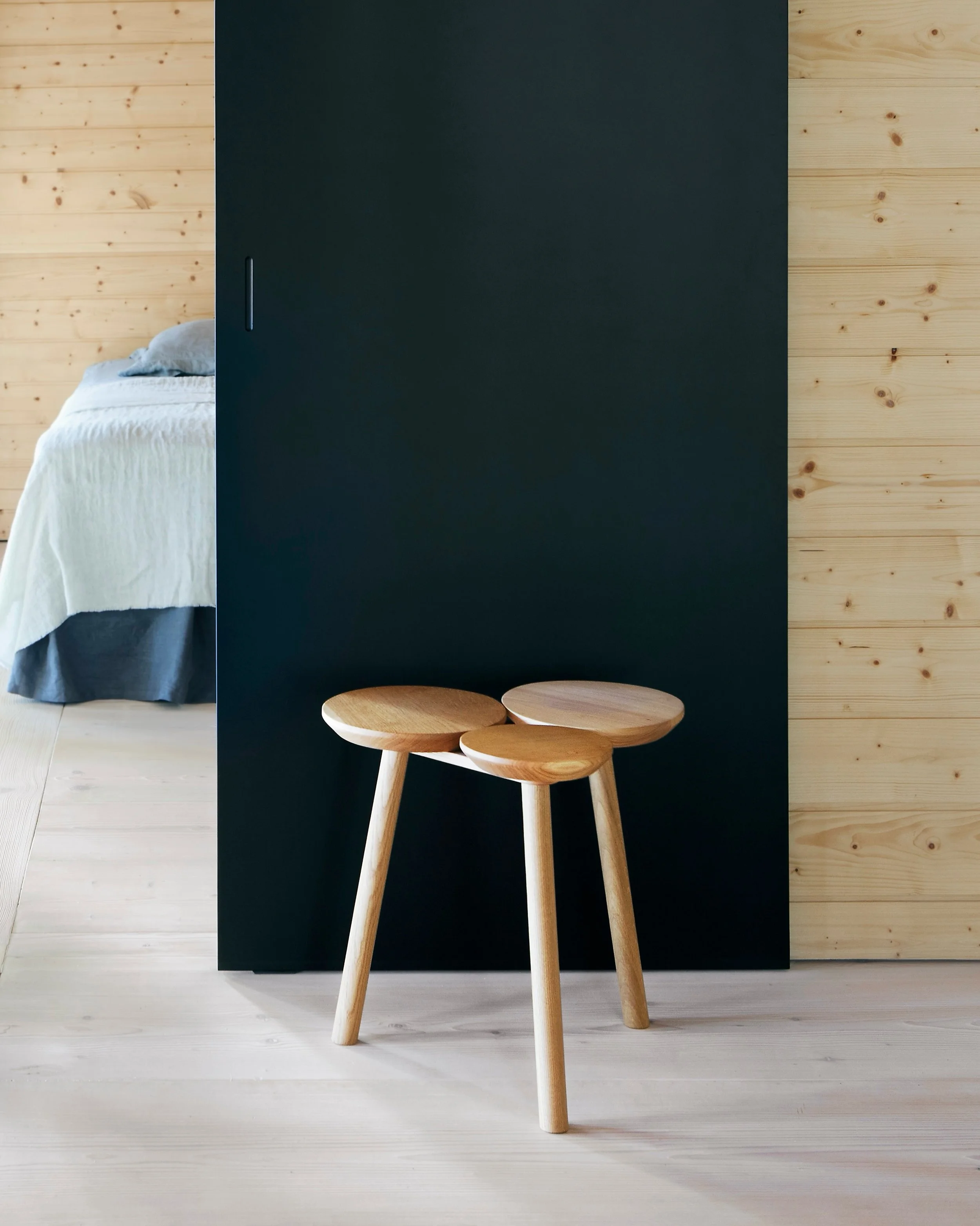 July Table by @nikarioy 
Design @nownao 

A celebration of the beauty of imperfection.

Inspired by a bundle of timber logs, July is formed from three individual elements, each with its own grain, colour and subtle variation. Together they become one
