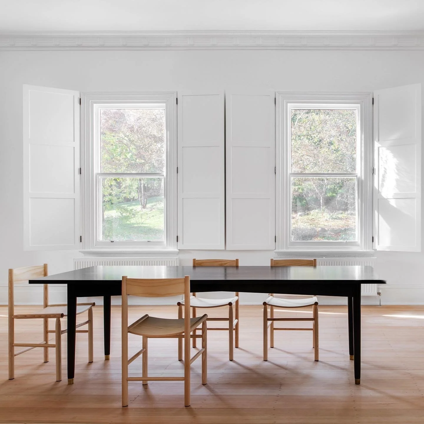 Walsh Street Dining Table | Boyd Collection 

A piece of Australian design history, made for the everyday.

Originally designed by Robin Boyd for his family home at Walsh Street in Melbourne, the dining table reflects his belief that good design shou