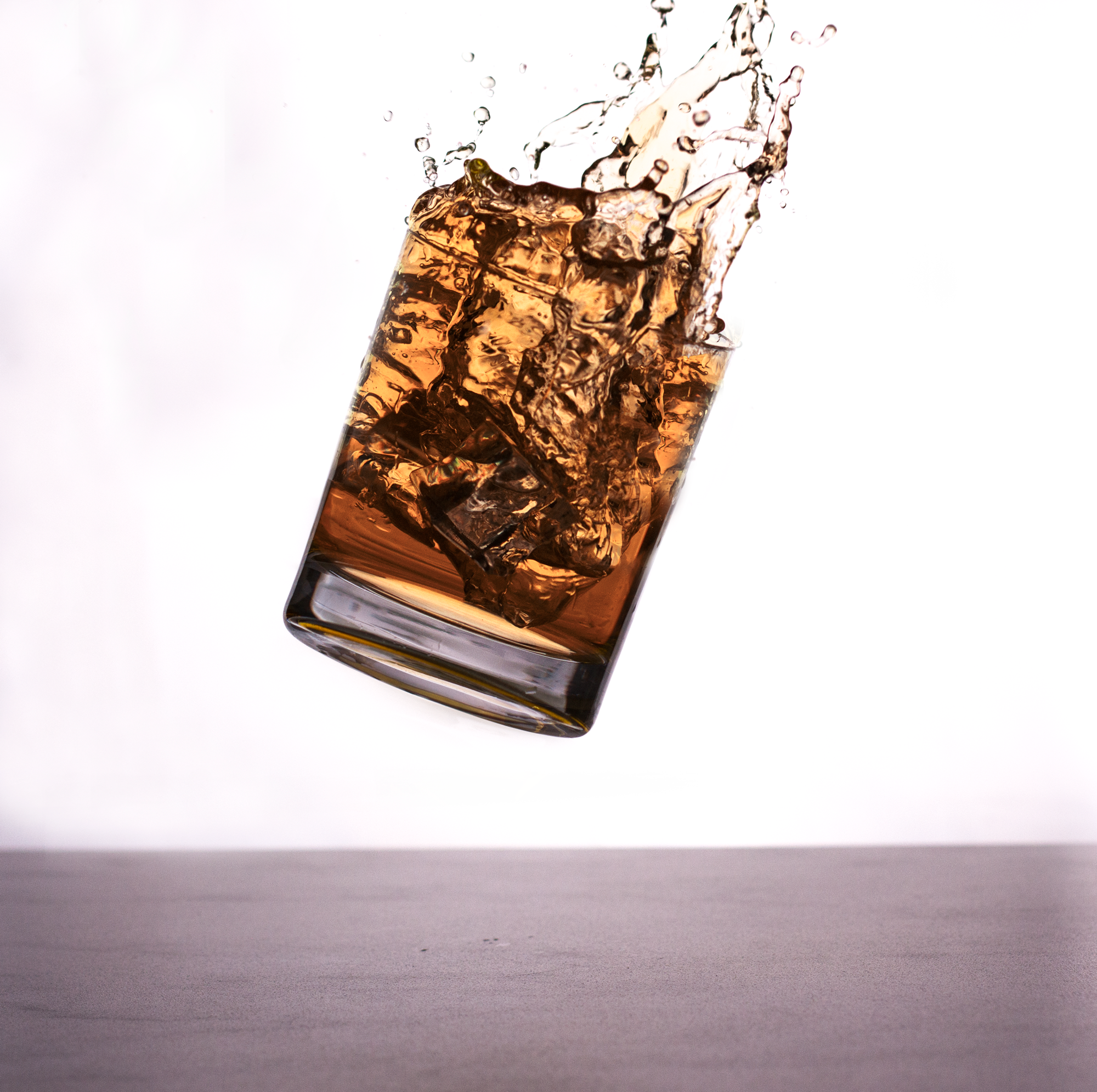 RR-floating-glass-V1.png
