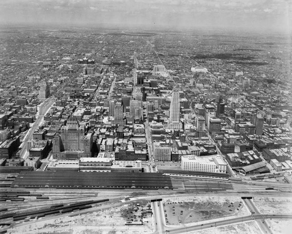 201915-toronto-aerial-downtown-1932.jpg