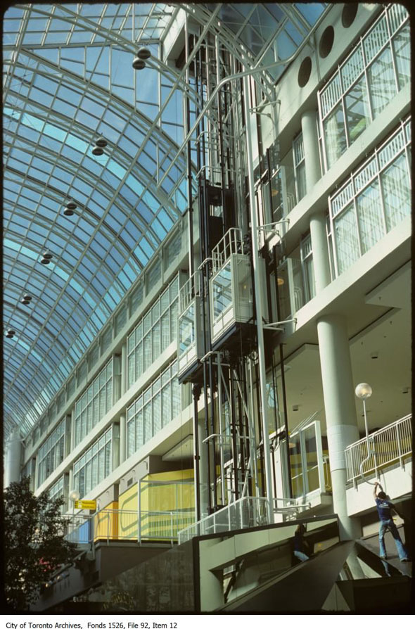 20140917-Eaton-Centre-Elevators.jpg