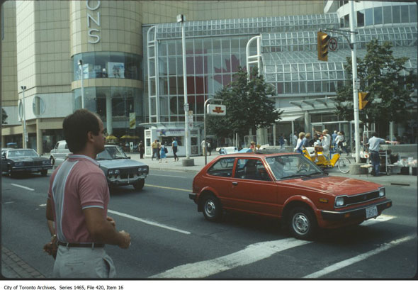 20140917-Eaton-Centre-Dundas.jpg