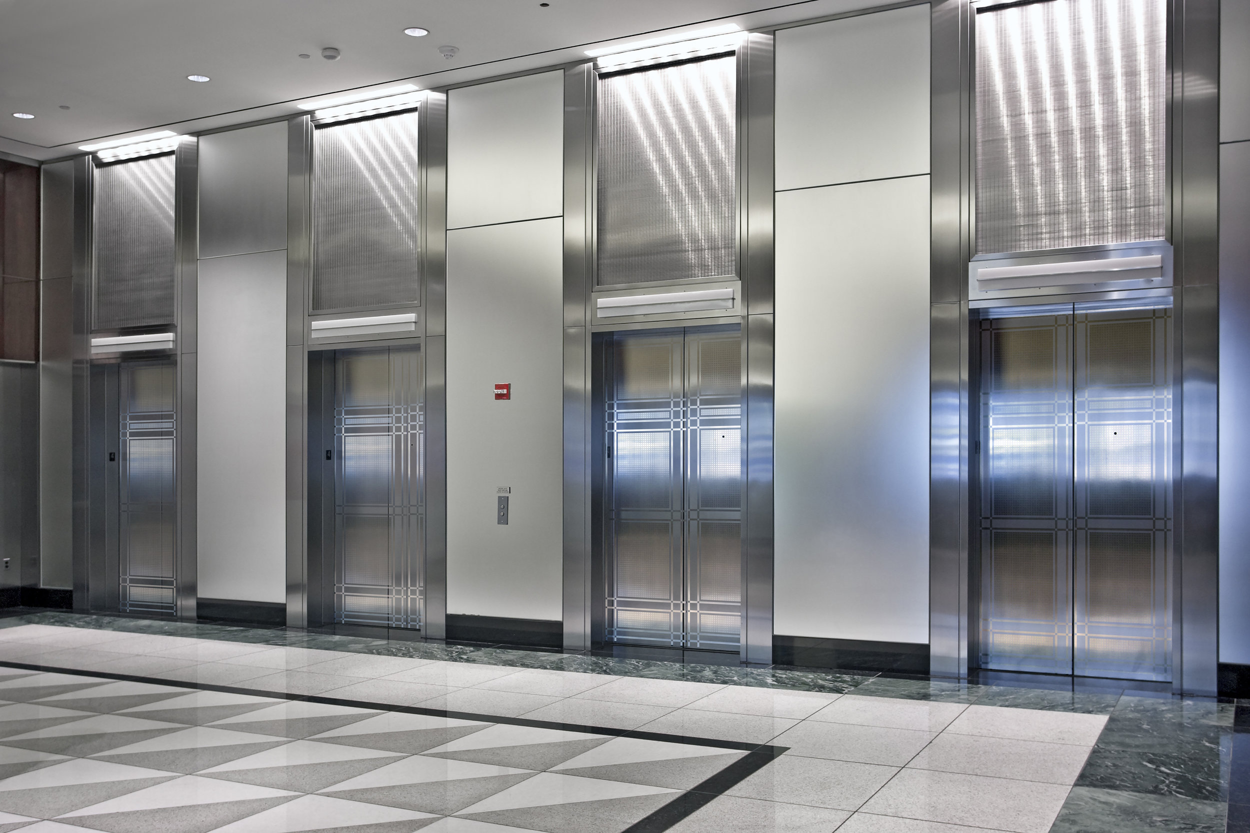 Lobby Elevator b.jpg