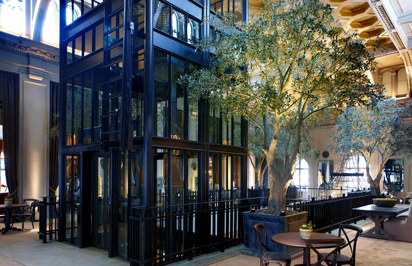 Restoration Hardware - Boston