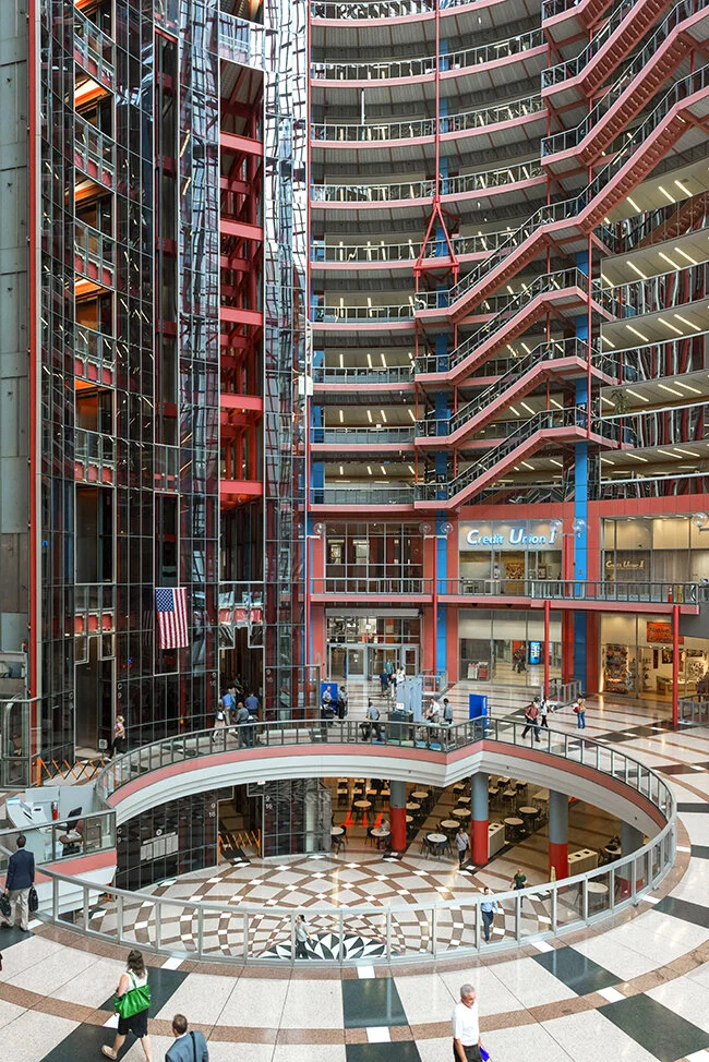 The Thompson Center in Chicago proudly showcases its structure and