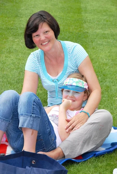 Elizabeth and Katie
