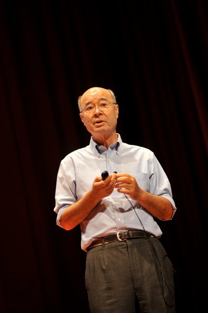 Qi-Global-2010-25.jpg