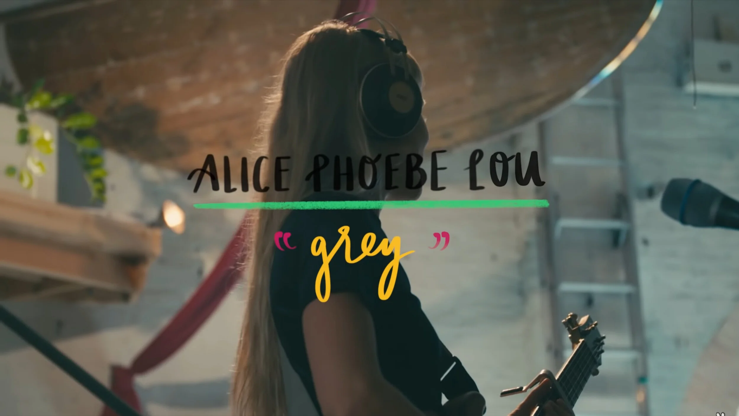 Alice Phoebe Lou - Grey (Buzzsession)