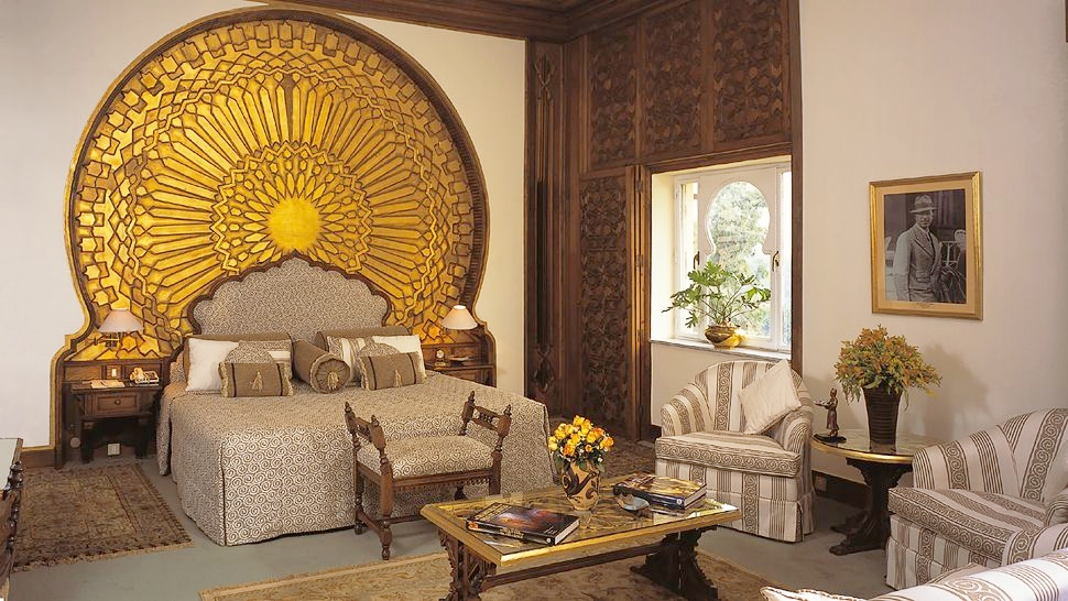 Mena-House-Oberoi-Cairo-Egypt-bedroom-golden-wall-decor.jpg