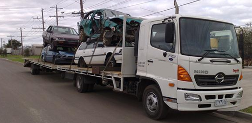 Benefits of buying used auto parts from wreckers.