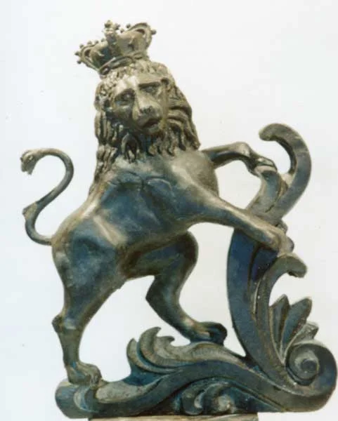 Lion-wax-2.jpg