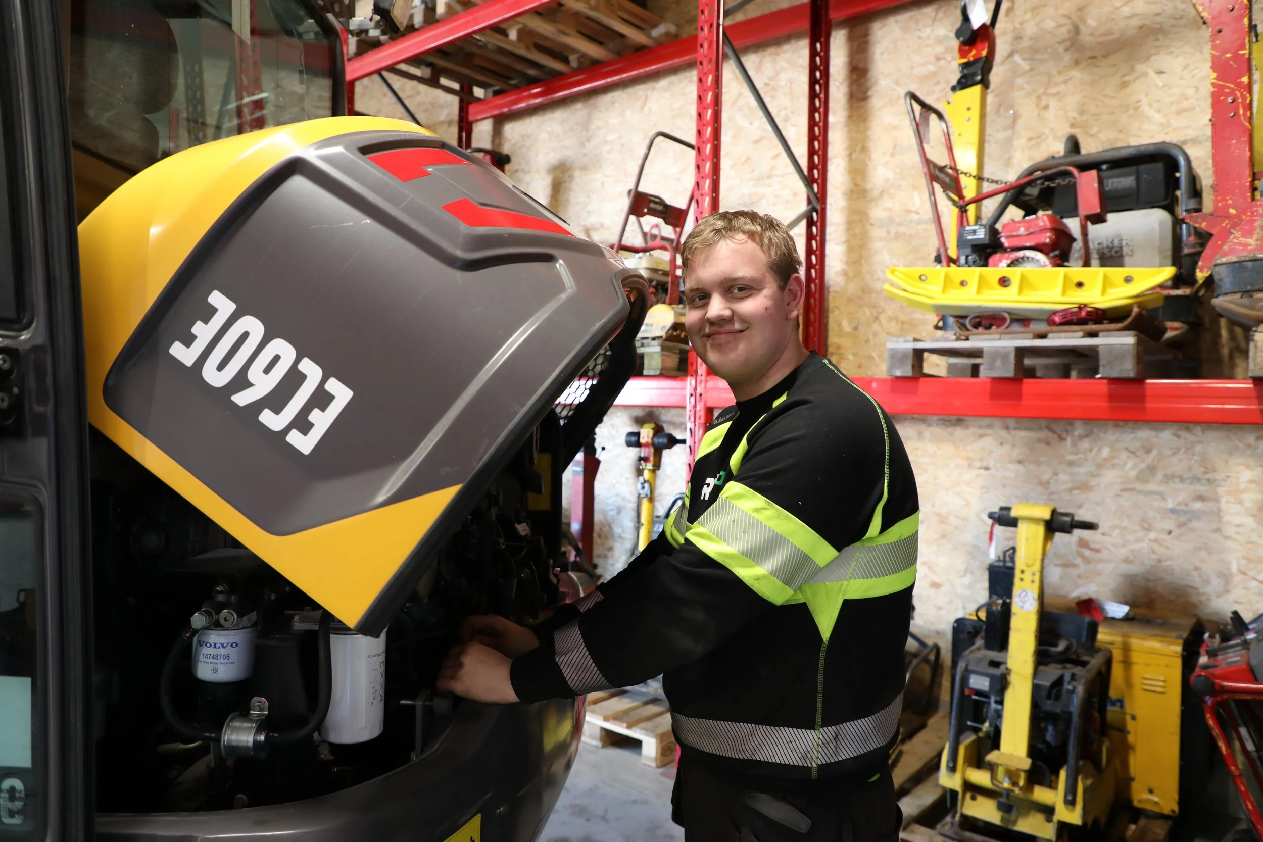 Satser på lærlinger