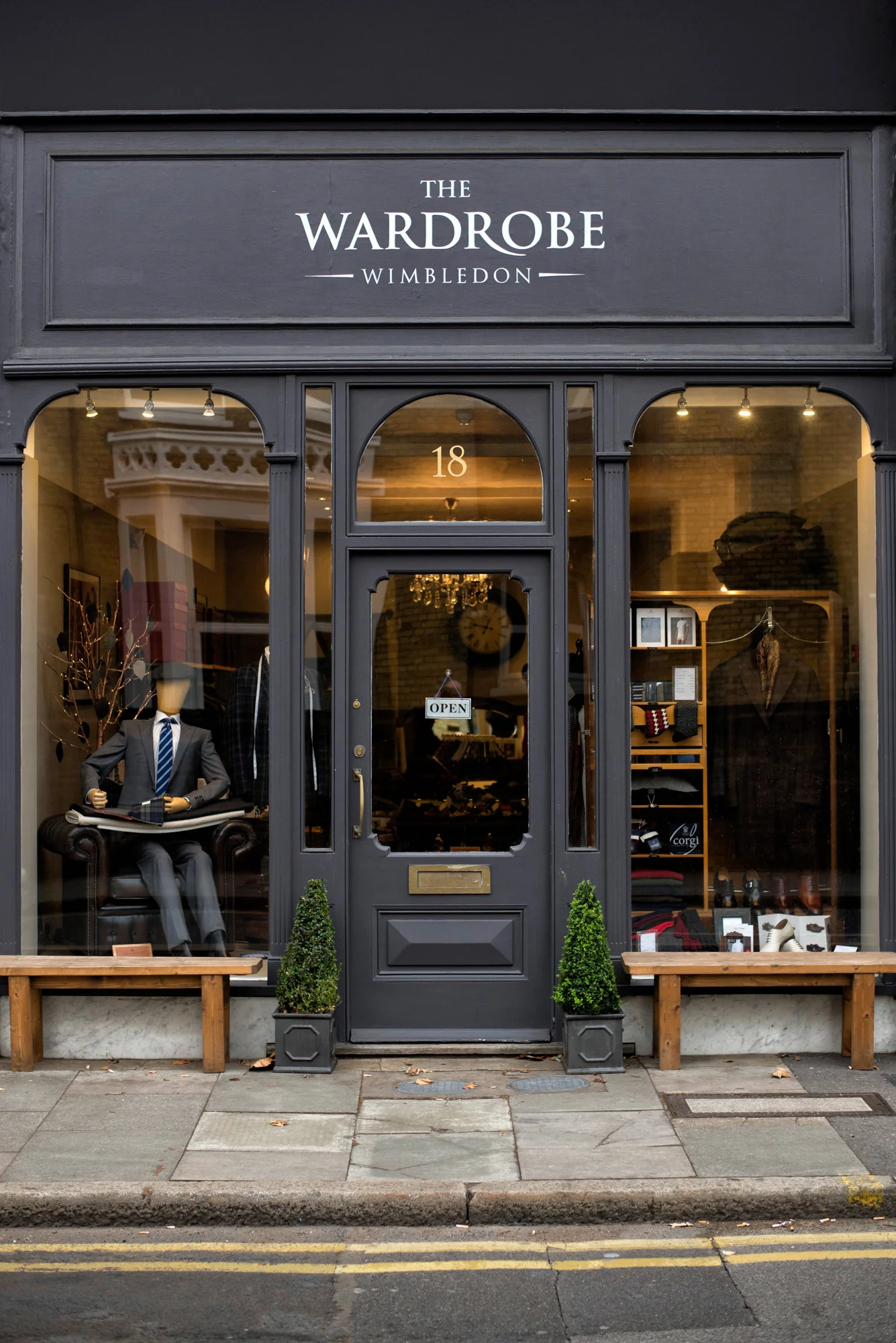 £100 gift voucher from The Wardrobe Wimbledon , the high-end gentleman's bespoke suits and clothing retail outlet on Ridgway in the Village, and one of the few independent men' clothing shops in London. Old-world service and luxurious vibe