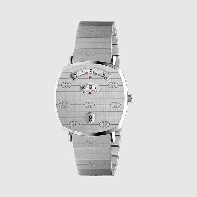 New - Gucci Grip

A clean, streamlined design that fits snugly around the wrist, the Grip watch takes its inspiration from the world of skateboarding, its name recalling the way the rider&rsquo;s sneakers stick to the grip tape on a skateboard.

The 