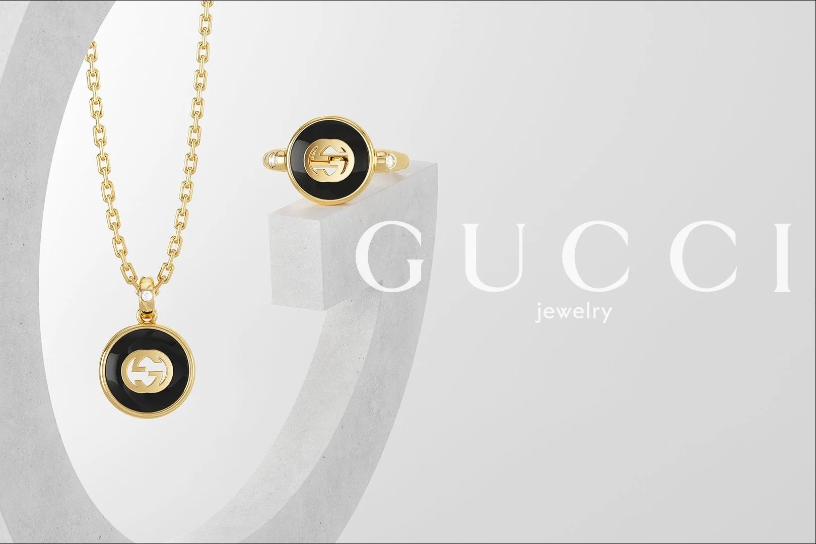 GUCCI+INTERLOCKING-JWL-NKL-%26-RING-BLACK-ONYX_1920x1080.jpg