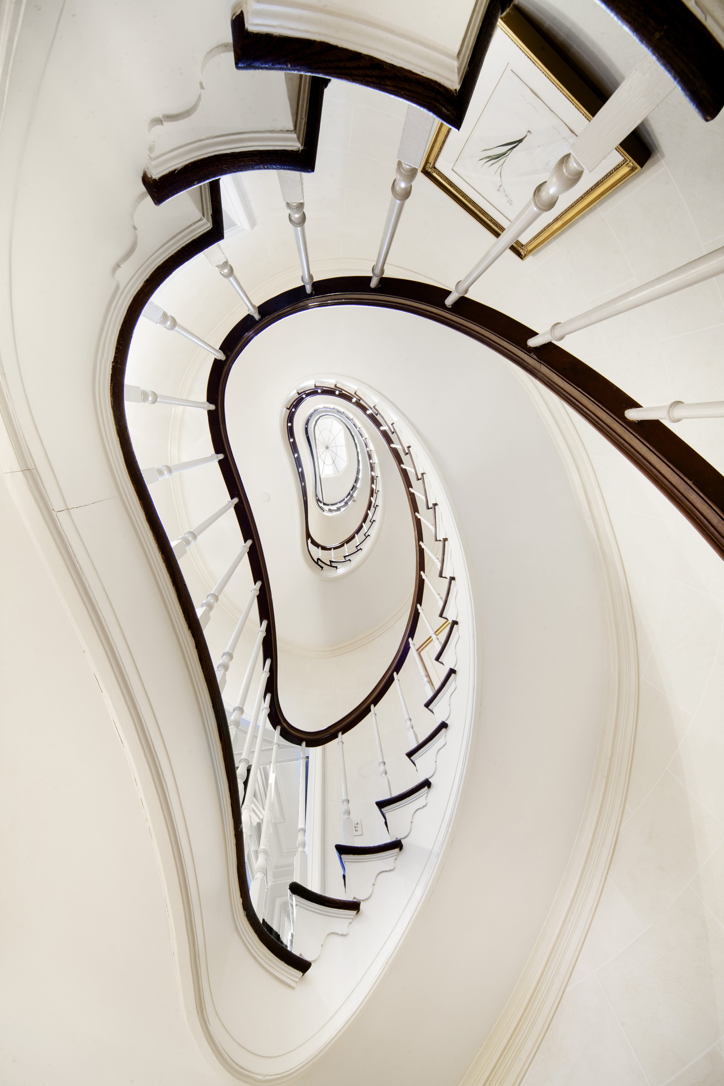 14SuttonSquare_stairway1A.jpg