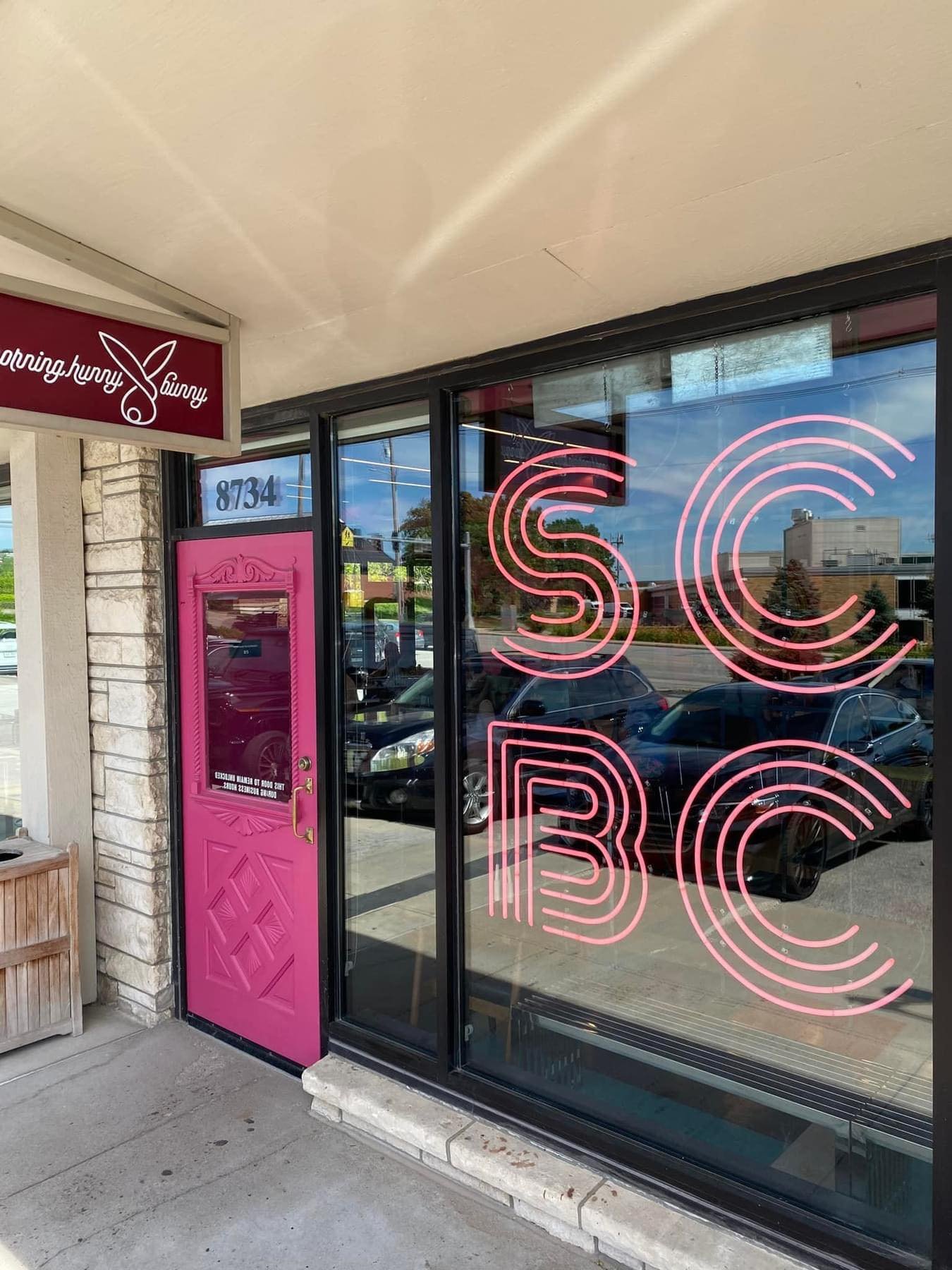 This beloved breakfast spot is known for serving hearty morning meals—and they’re keeping it sunny side sustainable by composting food waste. From eggshells to coffee grounds, they’re making sure nothing goes to waste before noon!