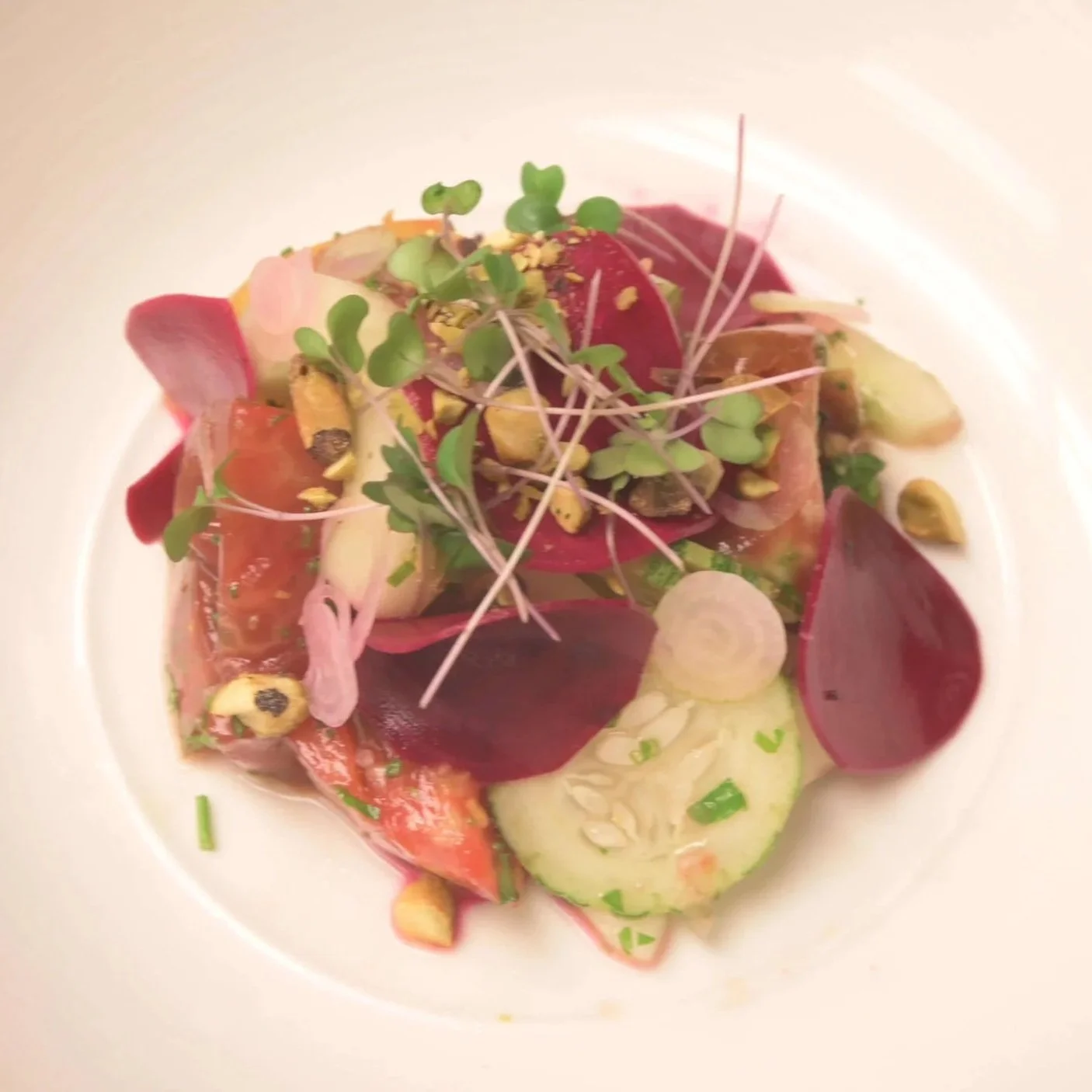 Circular food restaurant, Au Courant, in Benson Omaha
