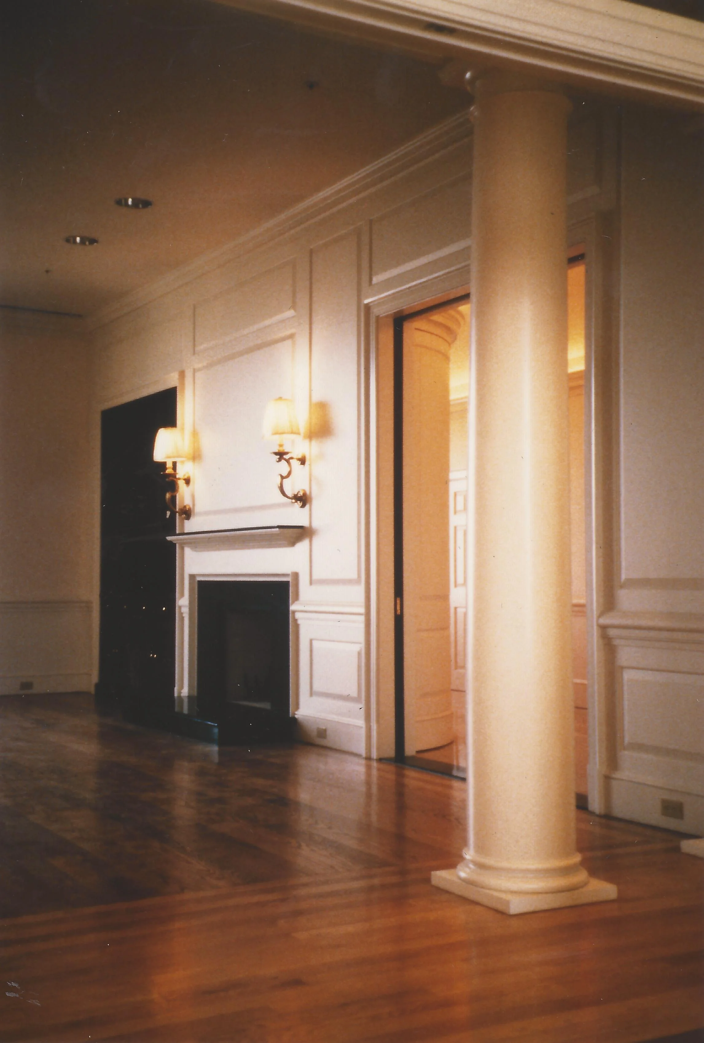 Harbor Court Residence 004.jpg