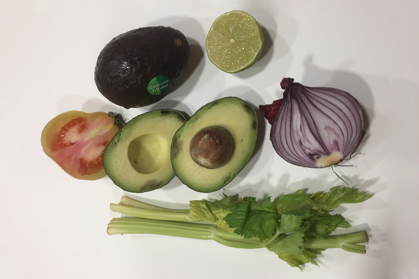 Poor and dark picture of household vegetables to be used as reference.