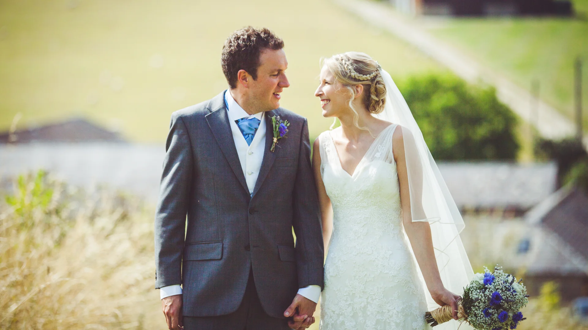 Upwaltham barns wedding photography, sussex wedding photographer, hayley rose