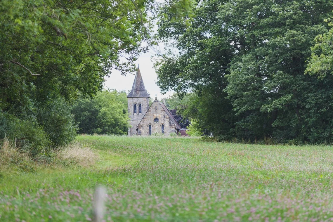 holy trinity church, markbeech wedding, falconhurst estate wedding photographer