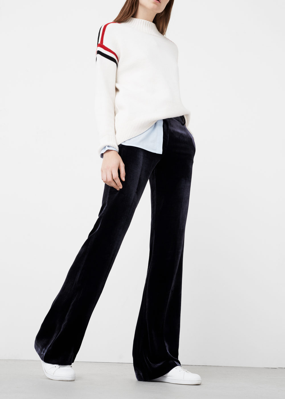 Velvet is all the rage right now, and for good reason, it's comfy as hell!! And stylish. These are the perfect width and structure. Get em here . 