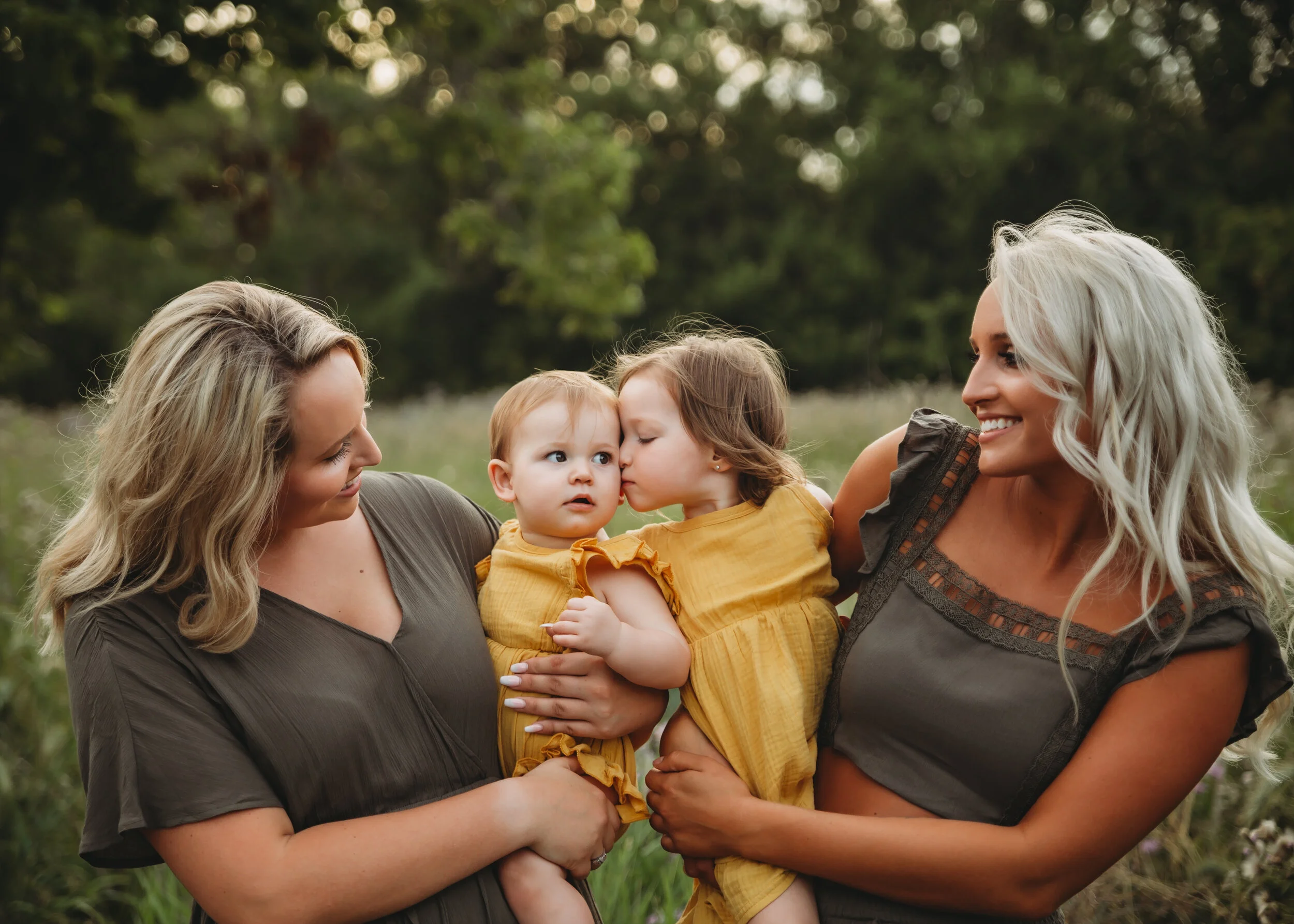 JADA &amp; BRYNNA {Fargo Family Photography}