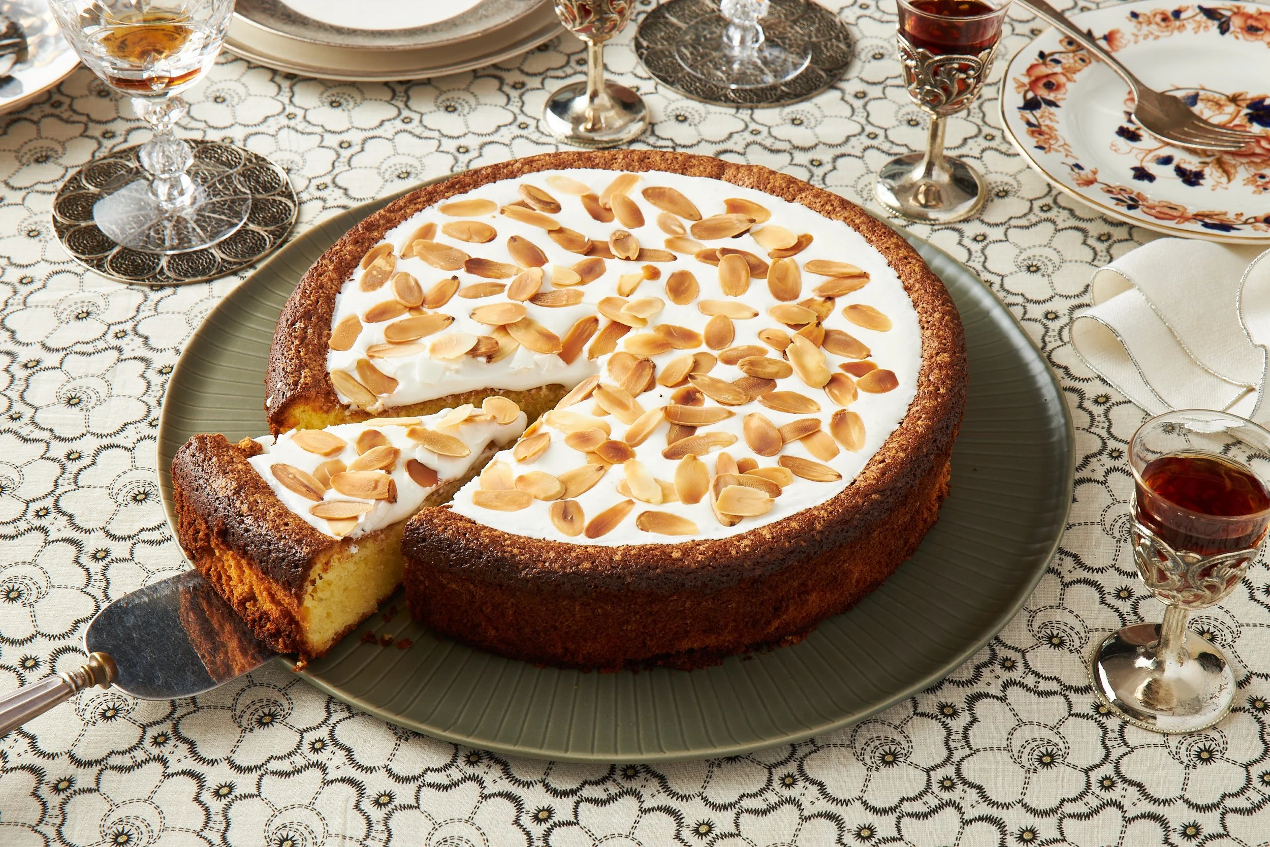A Passover Cake That Zigzagged Across the Mediterranean