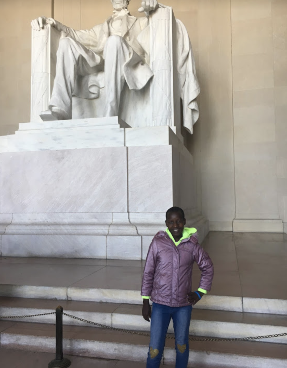 Elizabeth takes in the Lincoln Memorial
