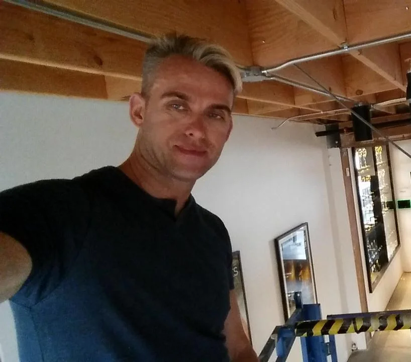  ERIK SWENSON - OWNER & LEAD DESIGNER