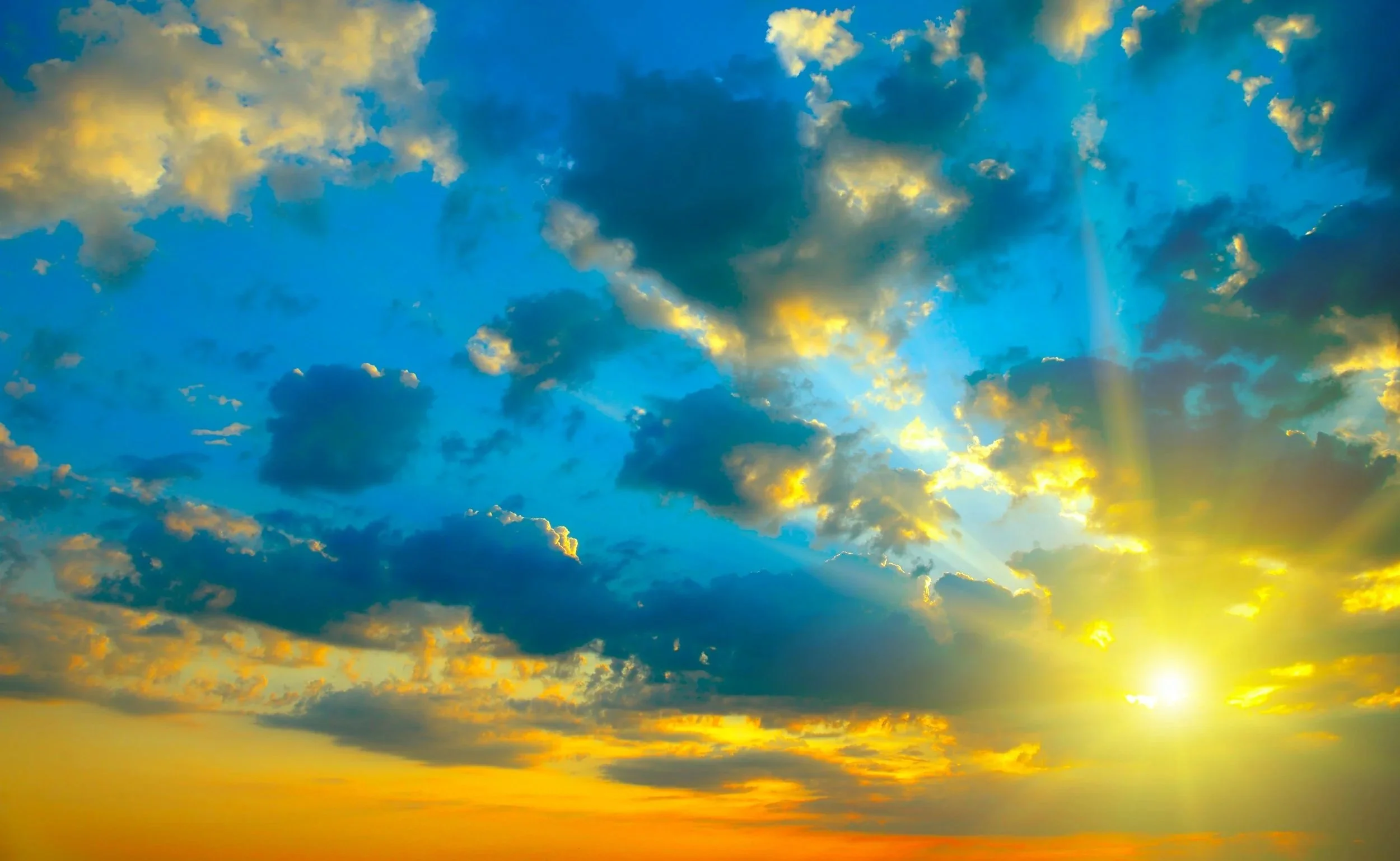 Image of sun low in the sky for ritual health blog by acupuncturist dr. adam okerblom at ritual health in berkeley and el cerrito