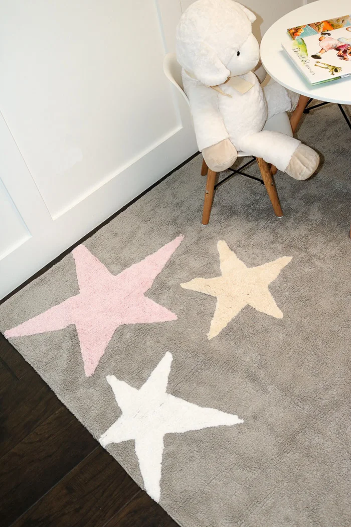 Live Love Blank Nursery Design with Lorena Canal Rugs and Jammie talk with Finn & Emma star rug, zebra matching jammies for toddler and infant organic eco friendly, pajamas obsessed pjs girl mom matching girl jammies coordinating pajamas