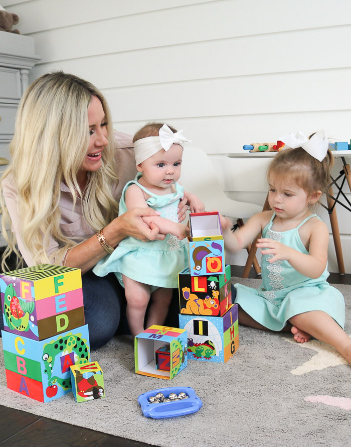 Easy To Buy and Give Themed Baby Gifts with Incredibundles.com