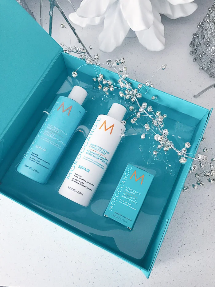 Live Love Blank Holiday Gift Ideas With Moroccanoil Hair and Body