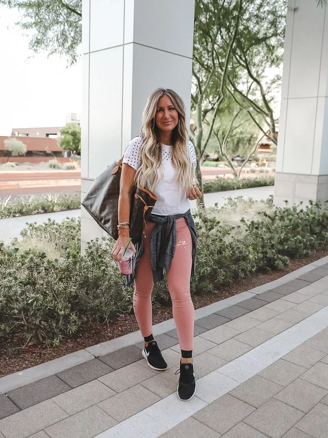 Live Love Blank, Fashion, Style Blogger, Everyday Athleisure Wear Workout Clothes with Nike and Nordstrom, mom blog
