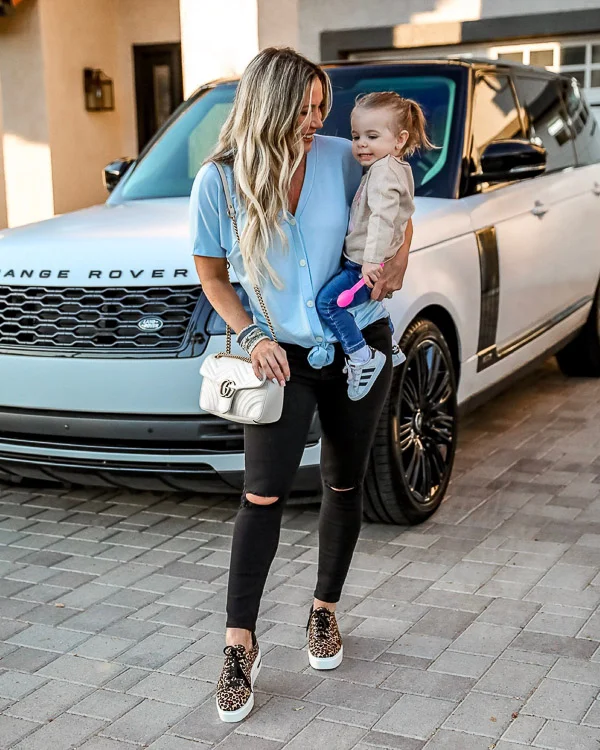 Liveloveblank.com, Live Love Blank fashion blogger, Instagram Recap and OOTD week ending 2/15/19, style blogger, mom style, Scottsdale, Arizona, Outfit of the Day, OOTD