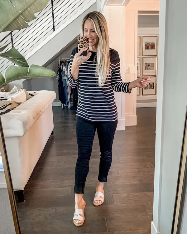 Live Love Blank, liveloveblank.com, Casual Looks for Everyday At Surprise Walmart, Fashion stylist blogger, Outfit of the Day OOTD for casual style, mom style mom blogger